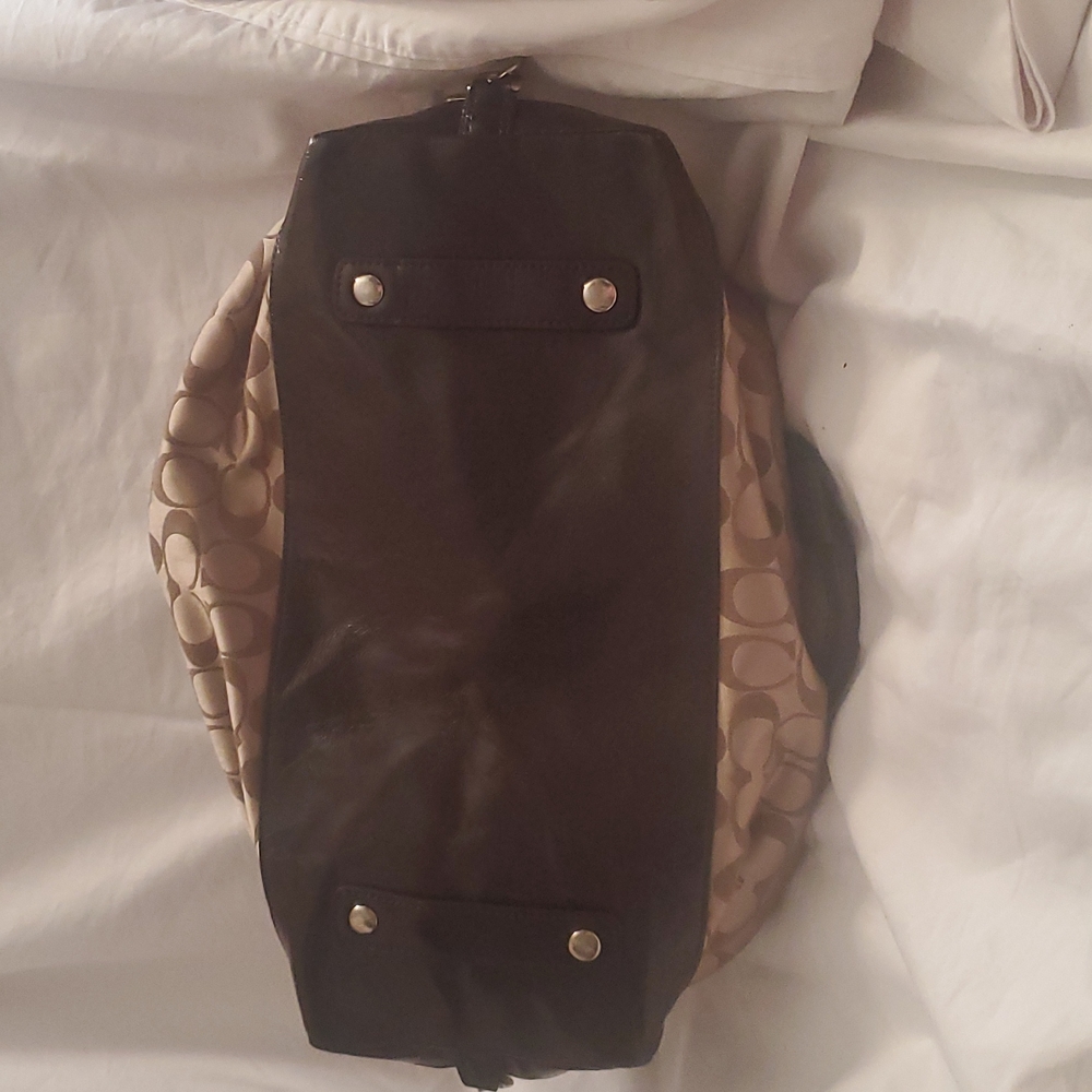 *Authentic COACH SATCHEL BAG W/Matching Wallet - Picture 6 of 16